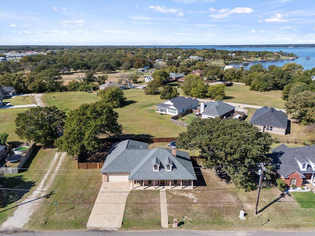 West Tawakoni, TX 75474,117 Indian Oaks Trail