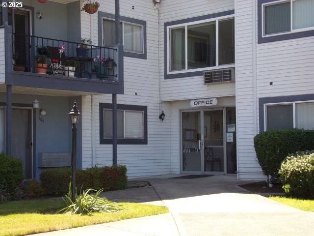 Woodburn, OR 97071,950 EVERGREEN RD #310