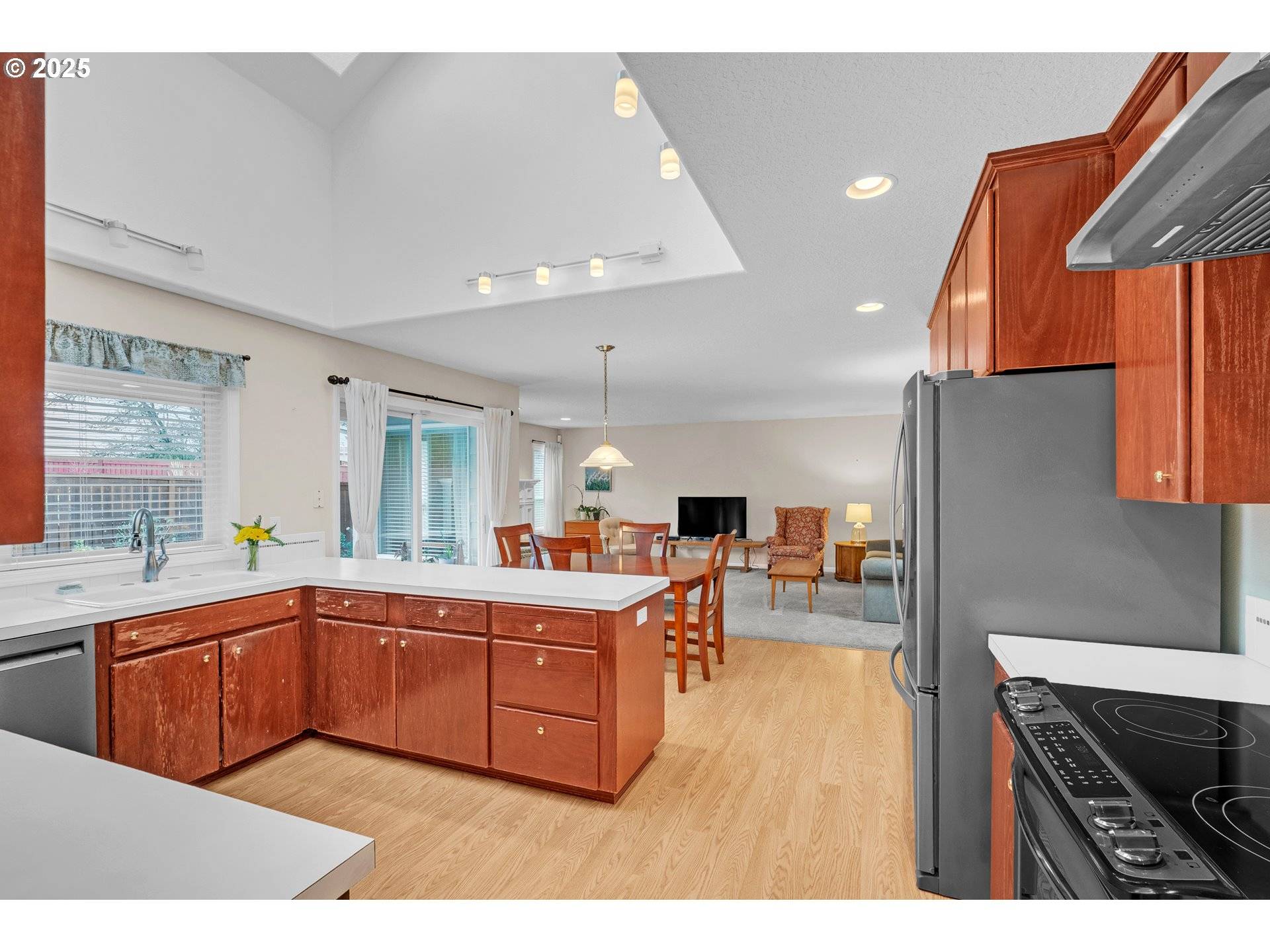 Gresham, OR 97080,2463 SW PHYLLIS DR SW