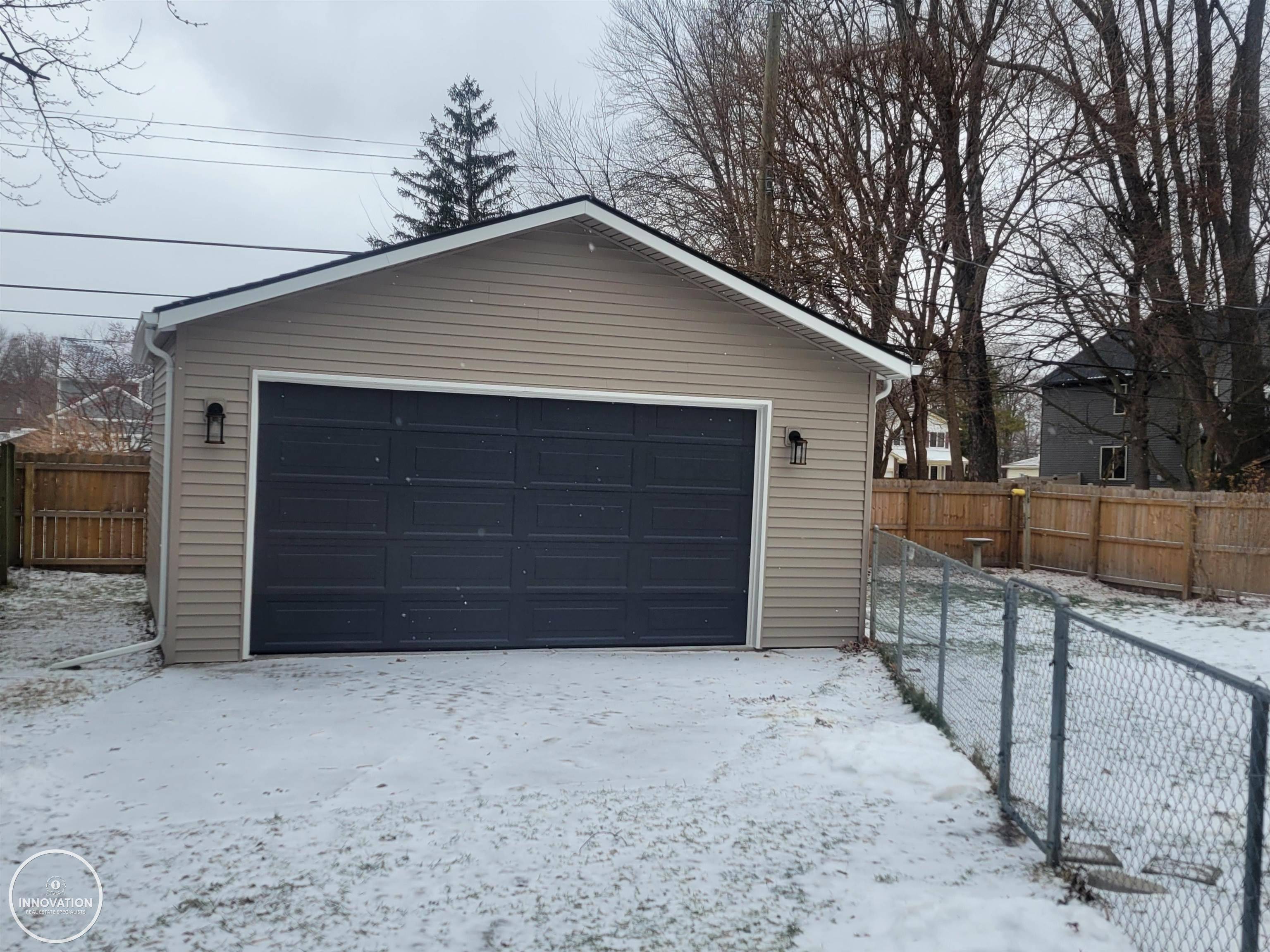 Rochester Hills, MI 48307,3232 Harrison AVE