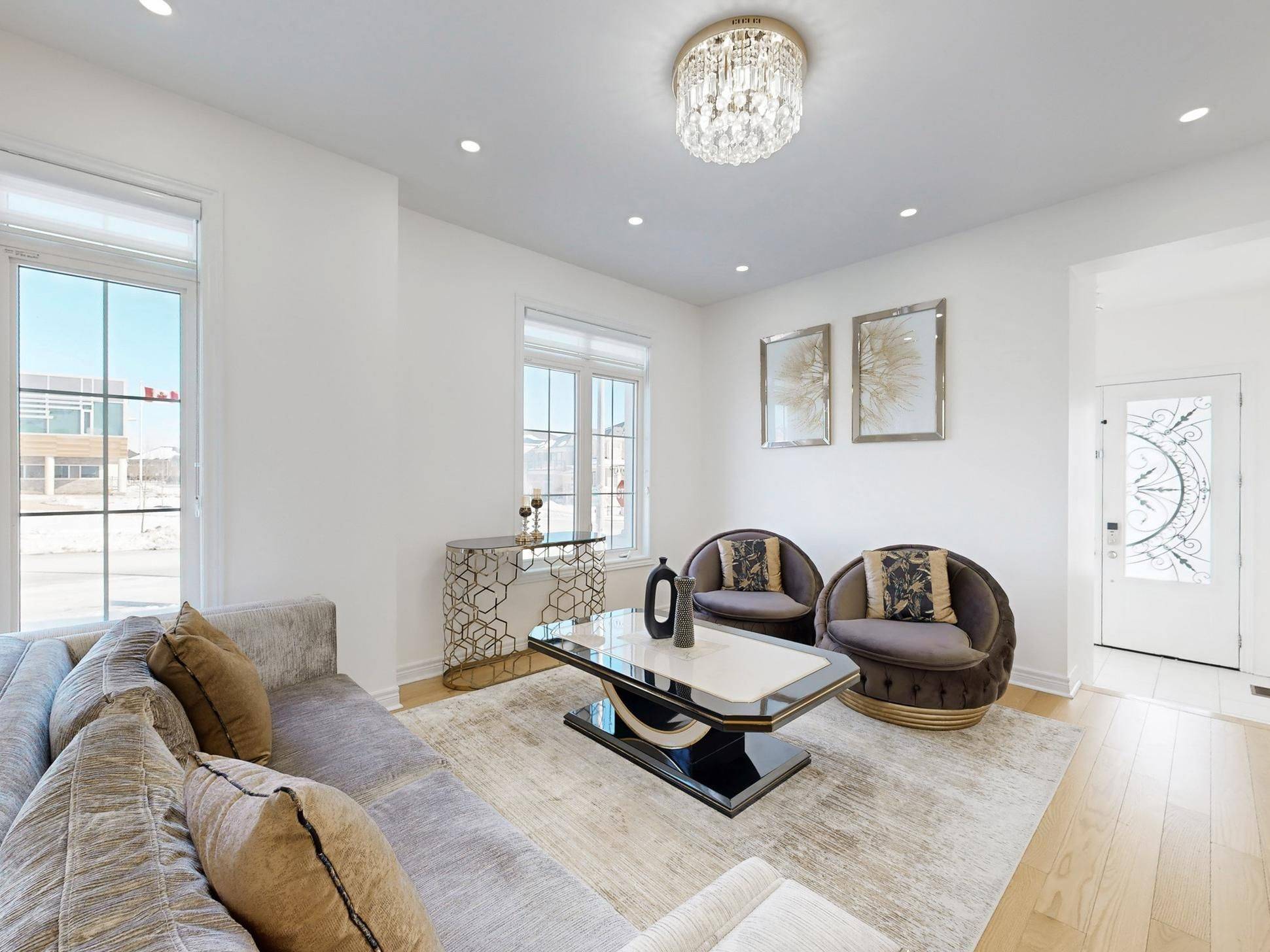 Pickering, ON L1X 0G6,1080 Azalea AVE