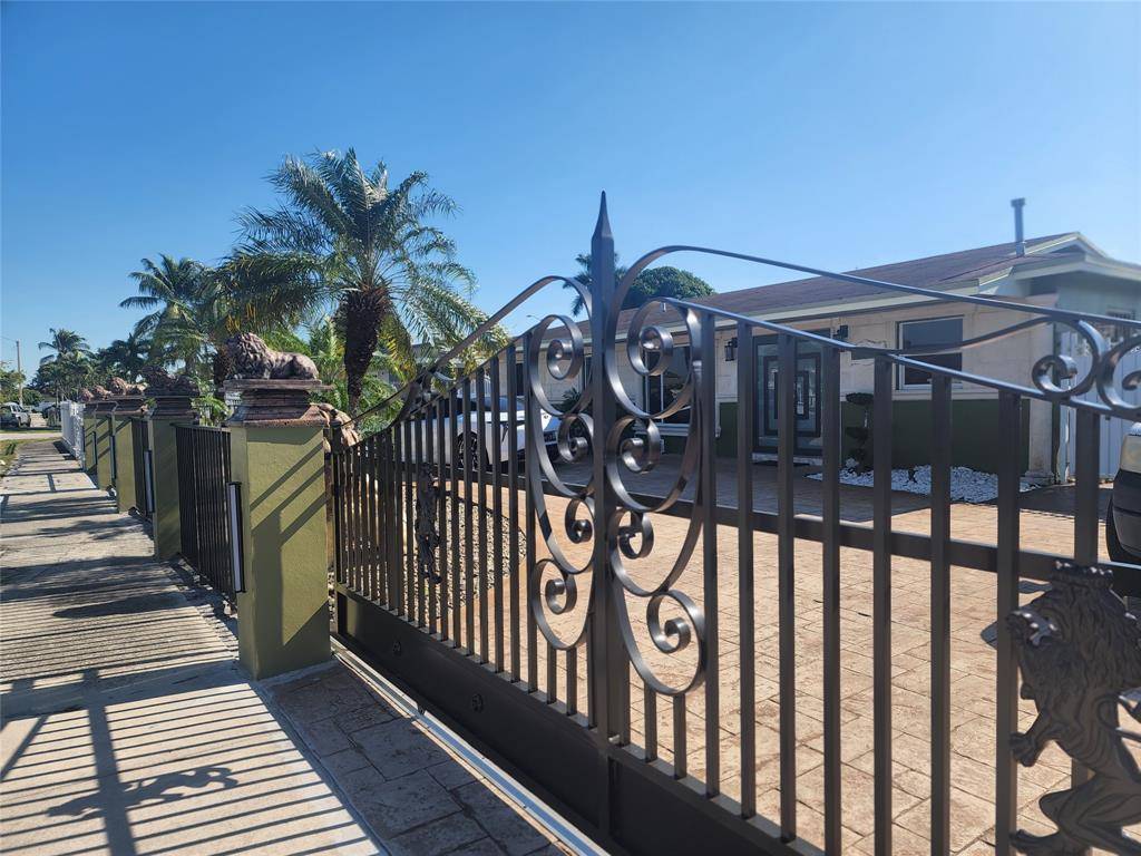 Miami Gardens, FL 33055,4470 NW 202nd St