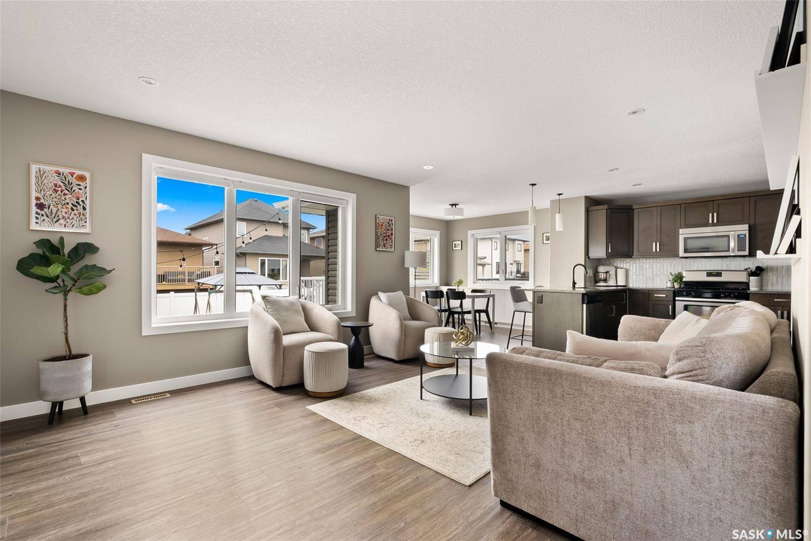 Regina, SK S4W 0H4,5122 Snowbirds CRESCENT