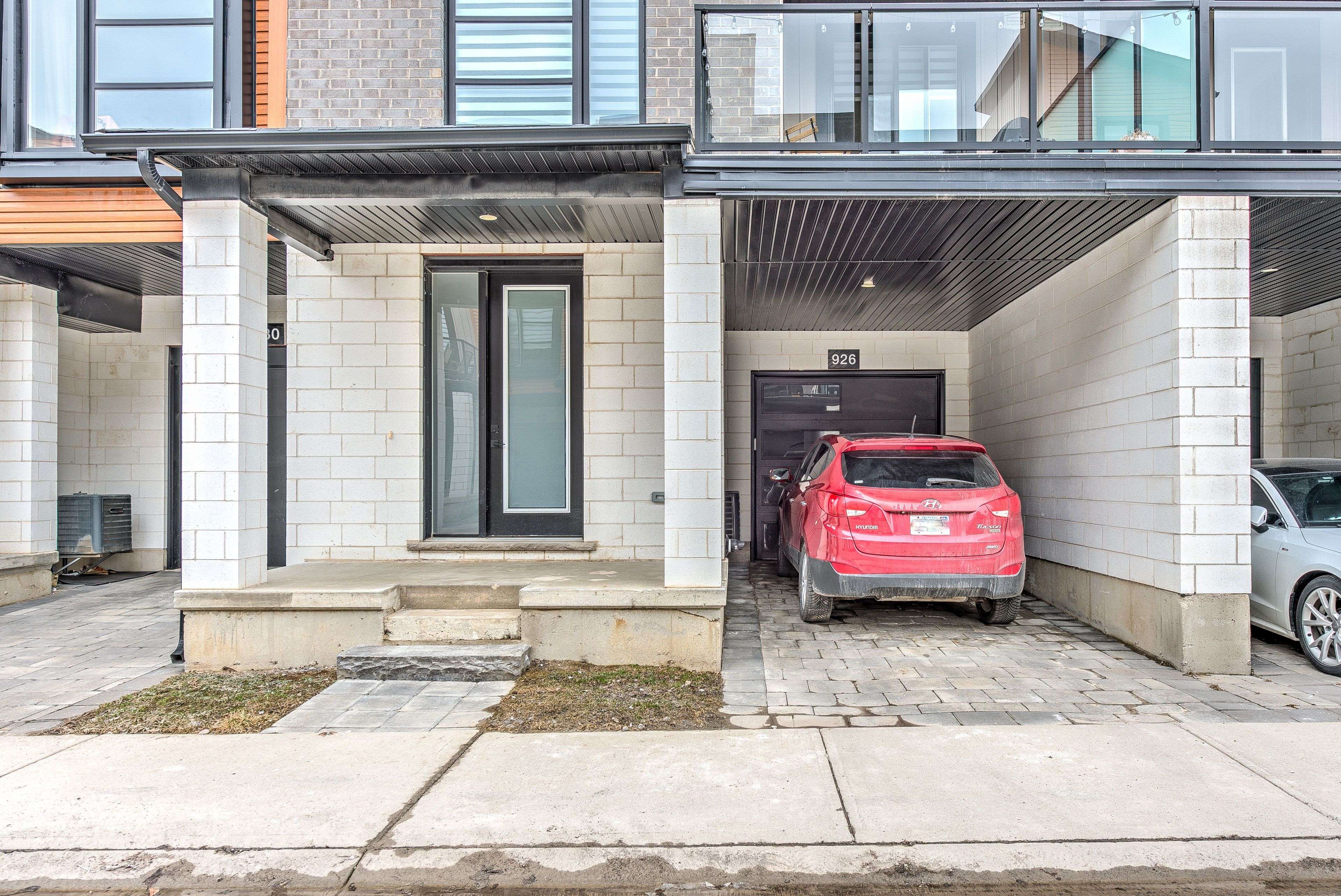 London North, ON N6H 5J9,926 Battery PARK