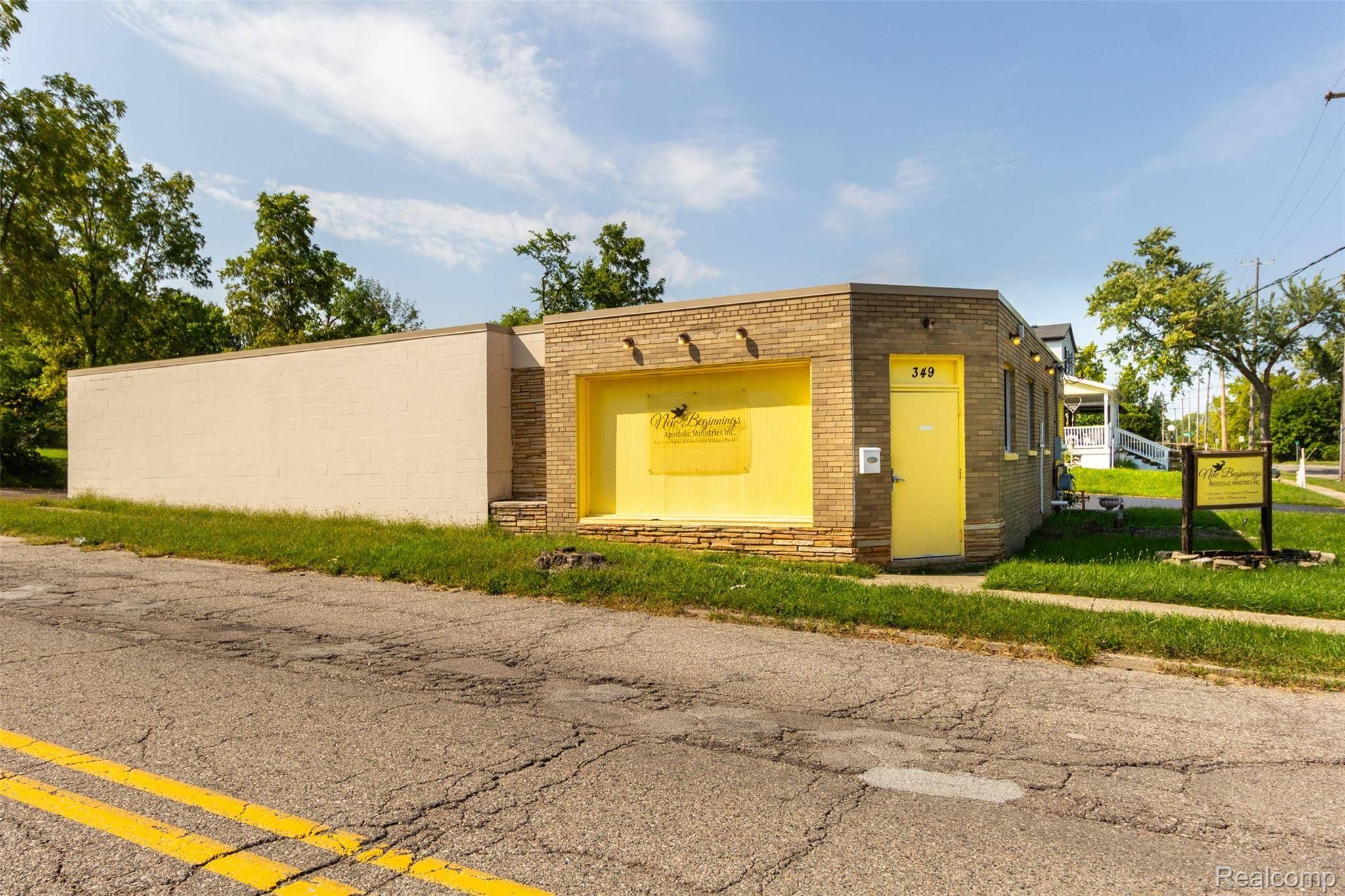 349 E Pike ST, Pontiac, MI 48342