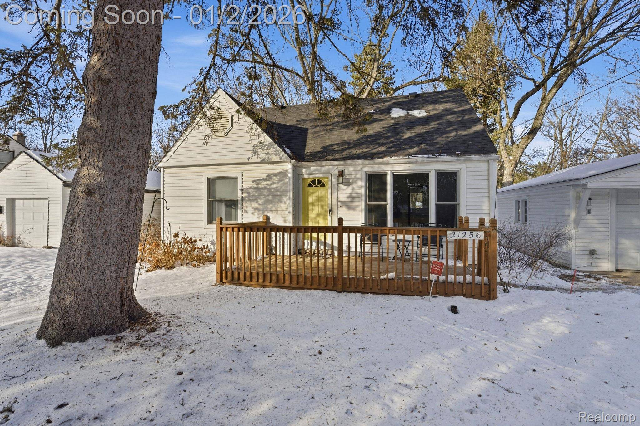 Southfield, MI 48075,21256 8 1/2 Mile RD