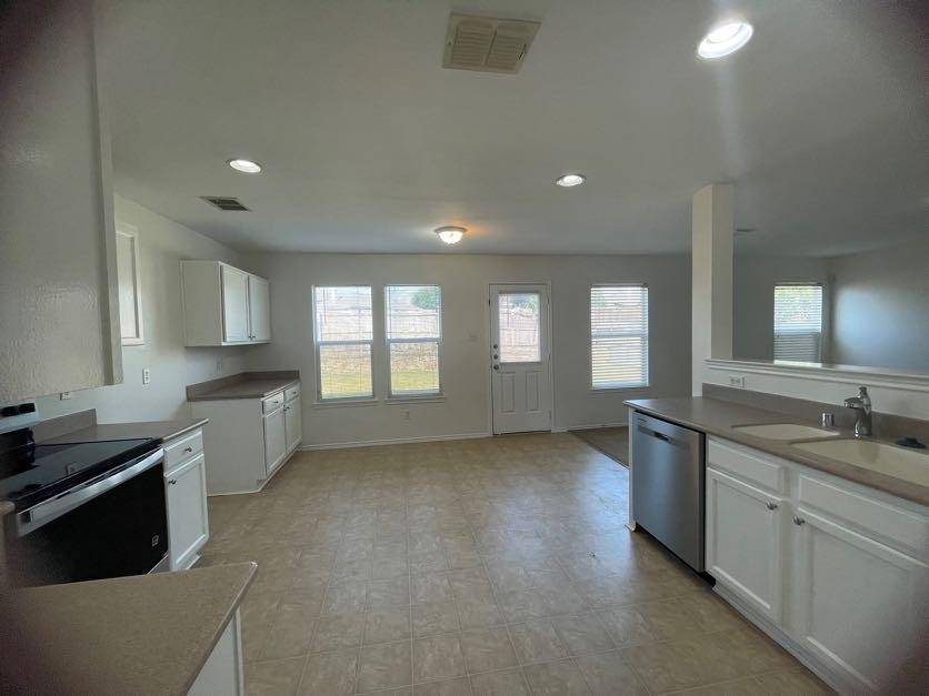 Fort Worth, TX 76244,12645 Pricklybranch Drive