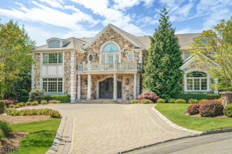 North Caldwell Boro, NJ 07006,11 RICKLAND DRIVE