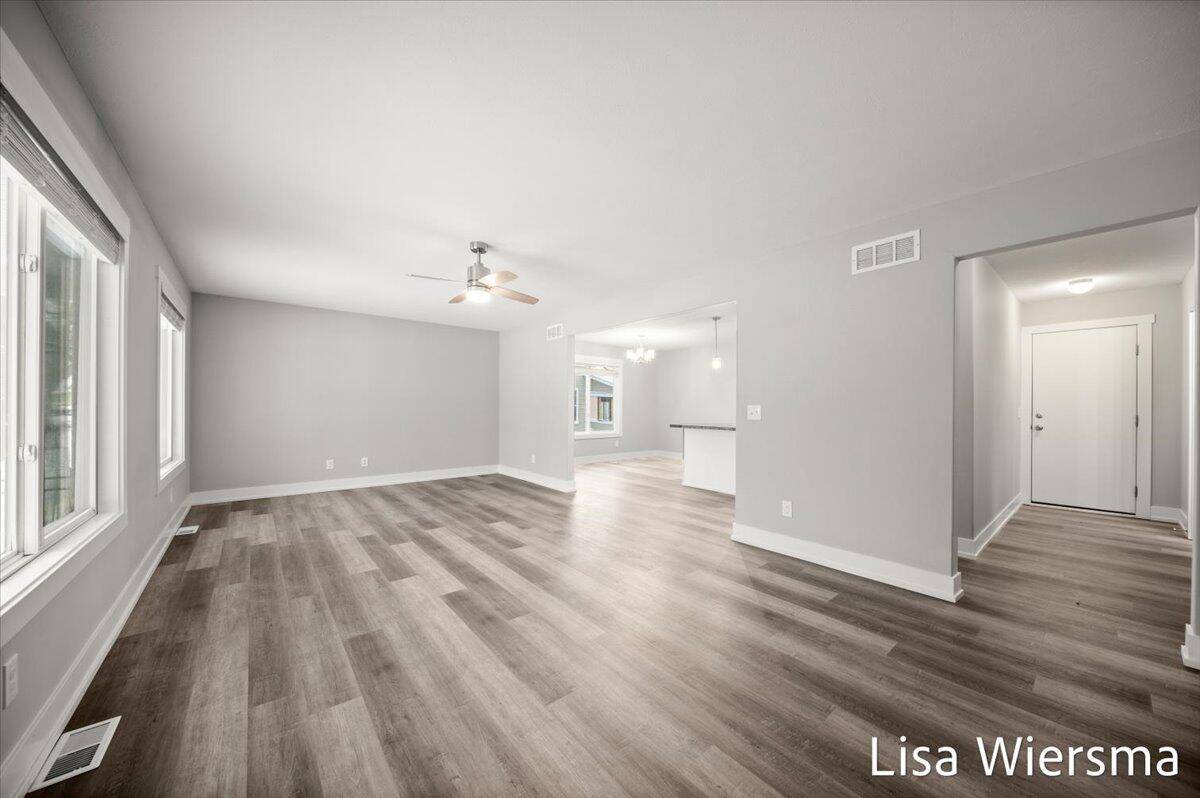 Muskegon, MI 49441,352 Mason AVE