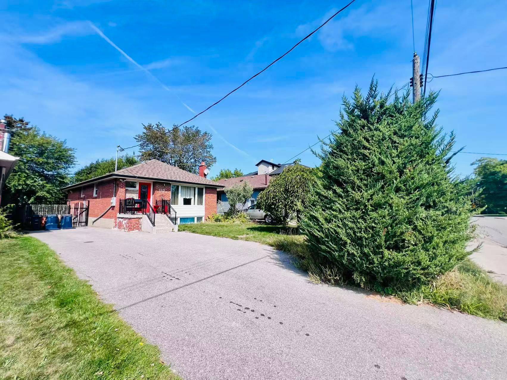 Toronto E04, ON M1R 4W2,133 Budea CRES