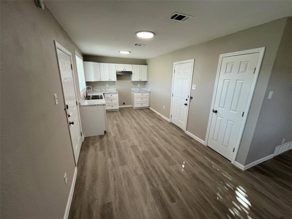 Dallas, TX 75217,10222 Oak Gate Lane