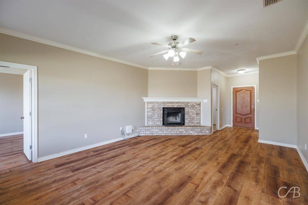 Abilene, TX 79602,210 Cotton Candy Road