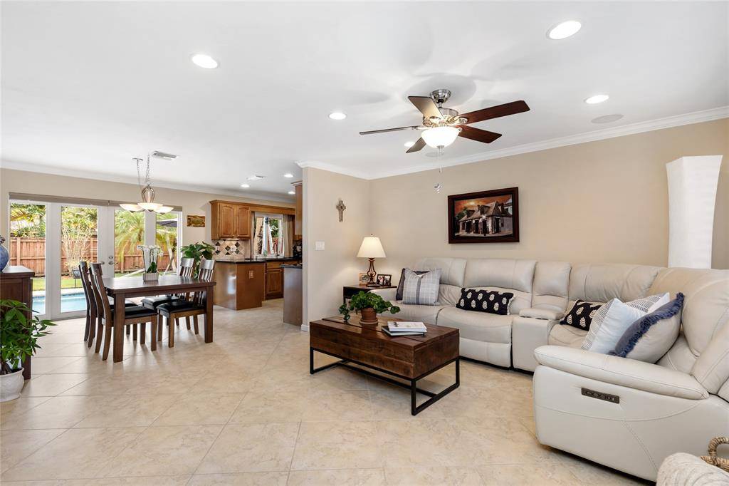 Fort Lauderdale, FL 33308,2176 NE 61st Ct