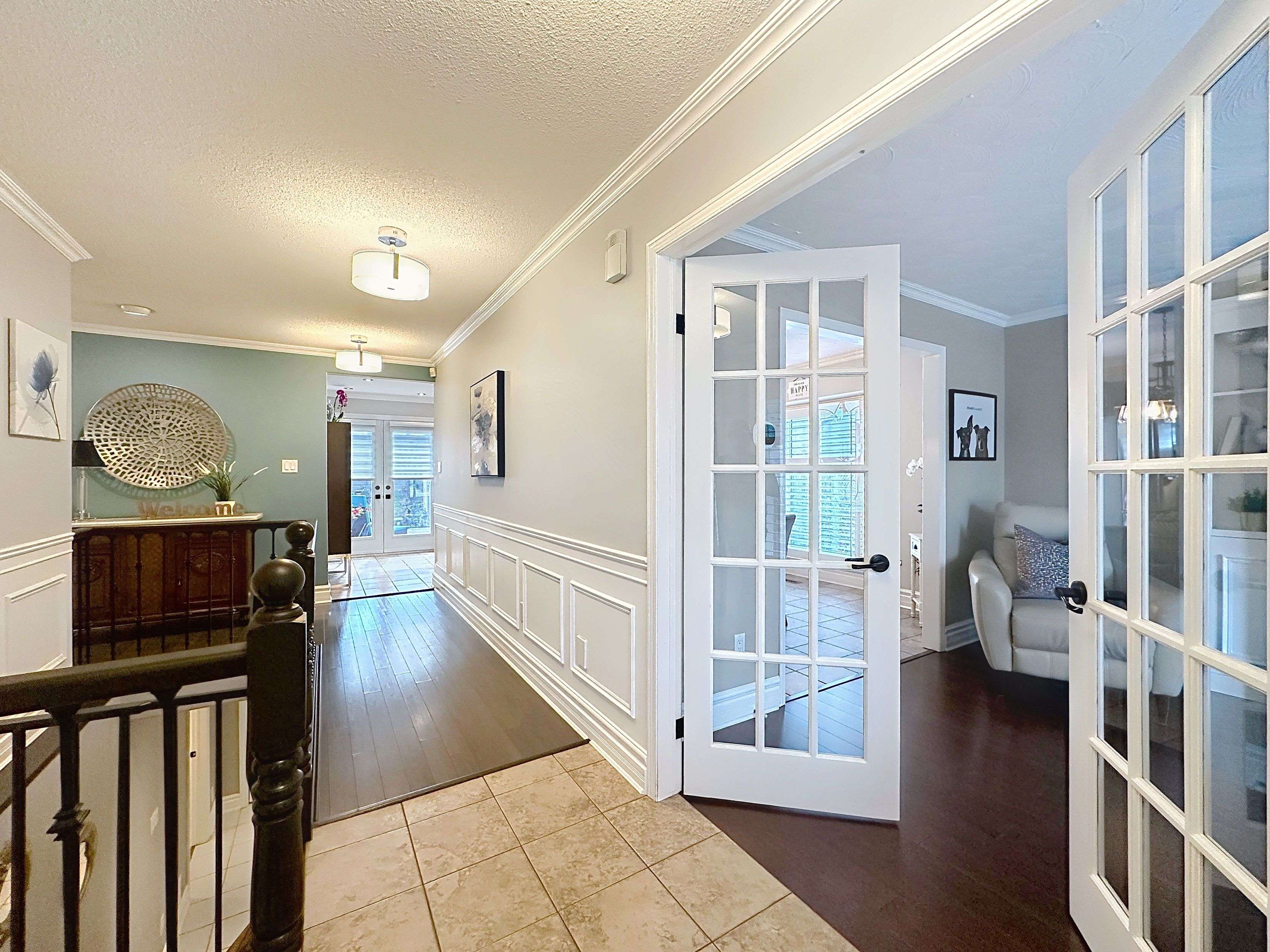 Hamilton, ON L8E 5E7,49 Riviera RDG