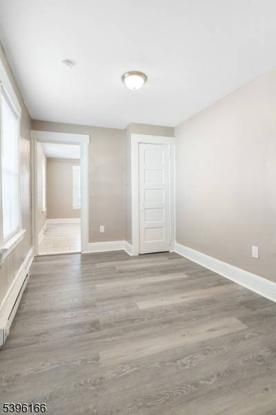 Hackensack City, NJ 07601,52 S State St