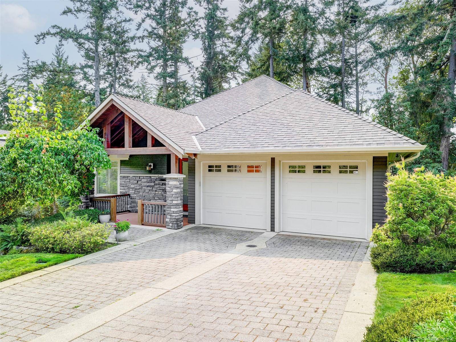 Saanich, BC V8X 0A4,1266 Oceanwood Lane