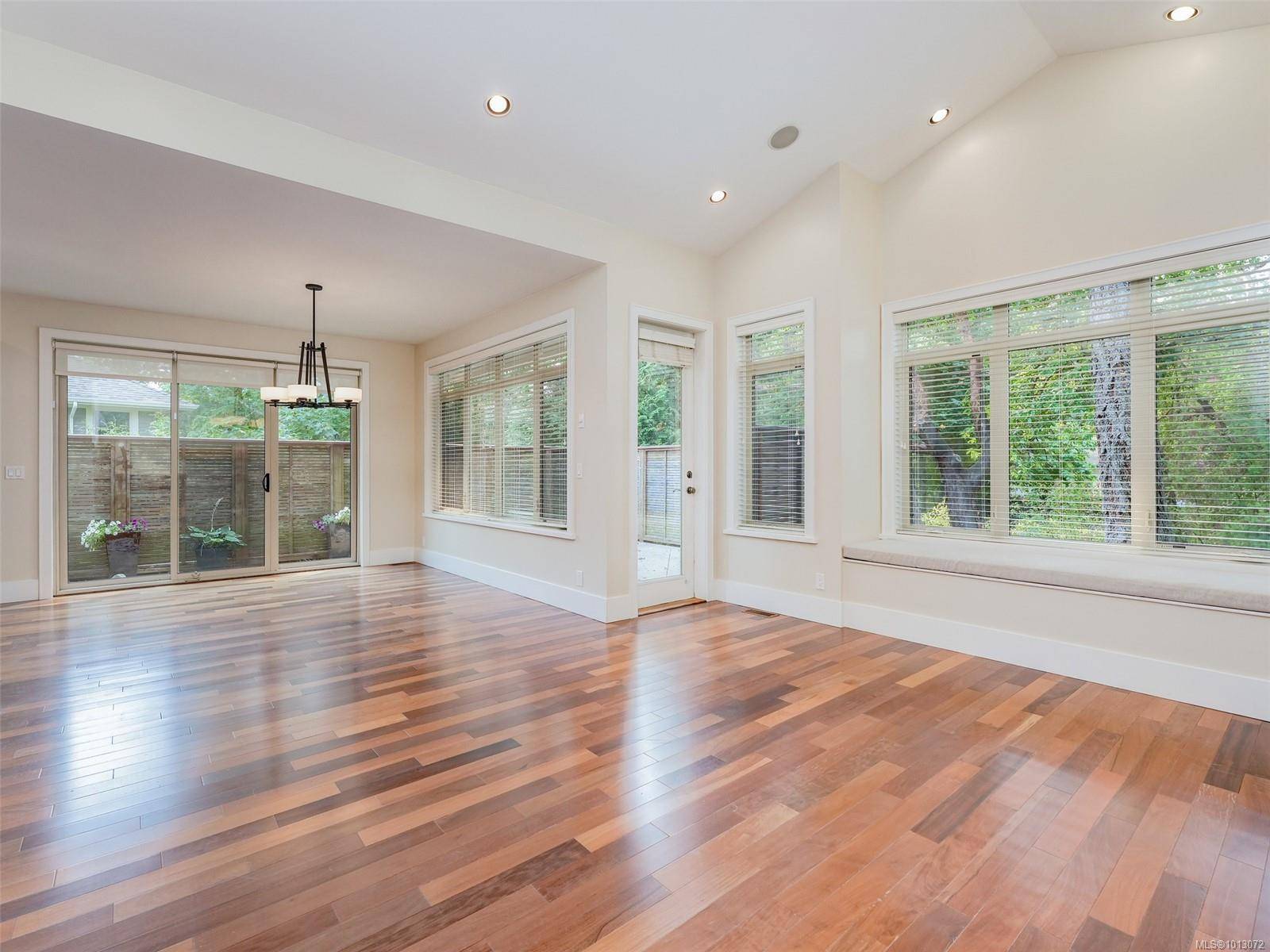 Saanich, BC V8X 0A4,1266 Oceanwood Lane