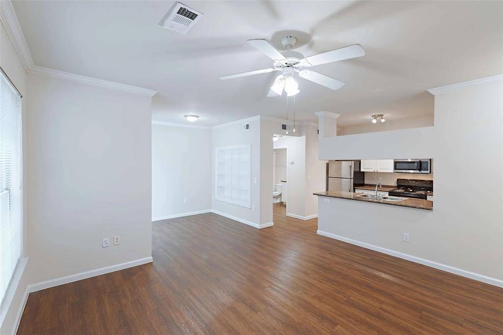 Austin, TX 78747,10505 I-35 Frontage Road S #0338