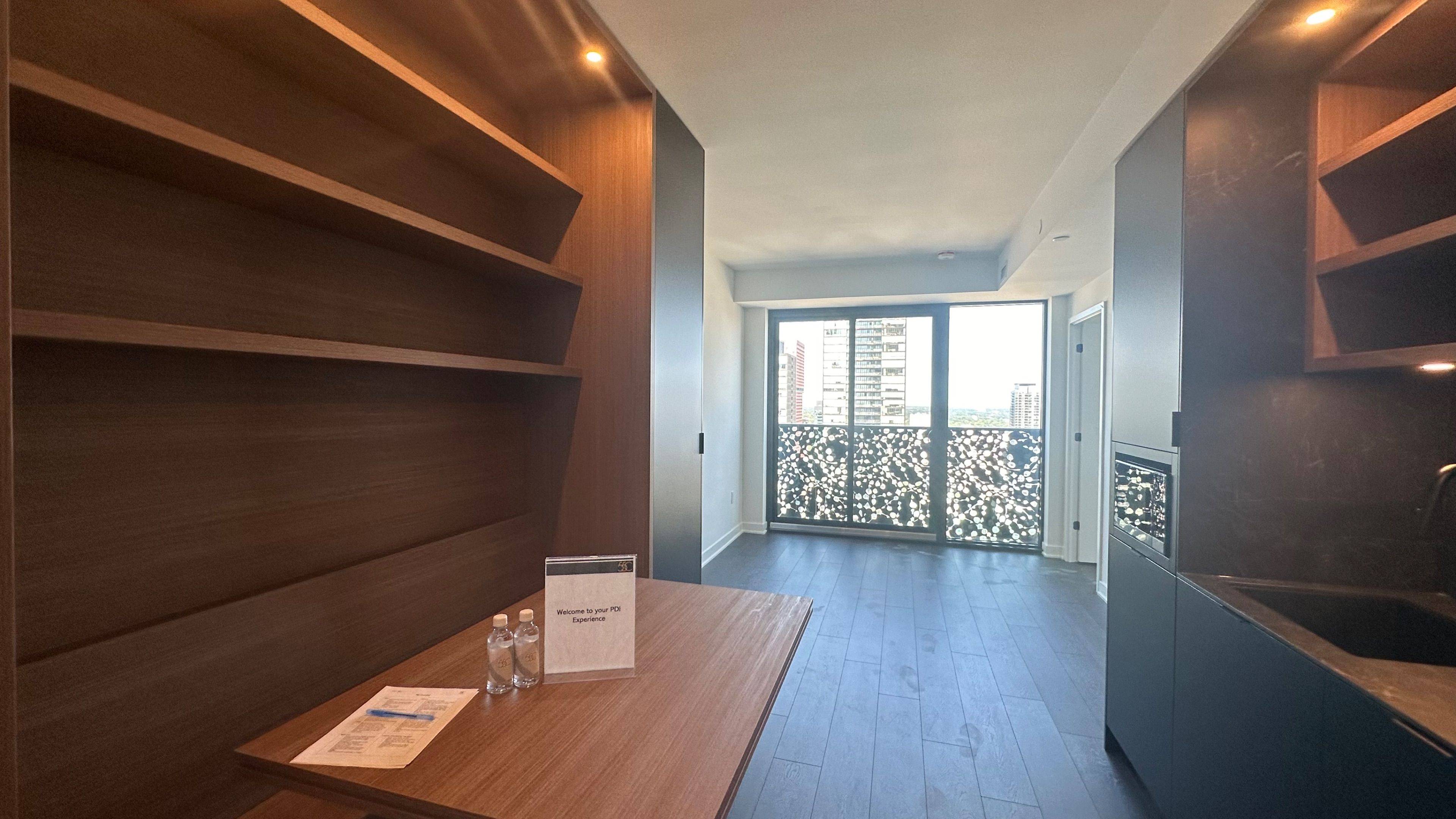 Toronto C08, ON M4Y 0J1,55 Charles ST E #3602