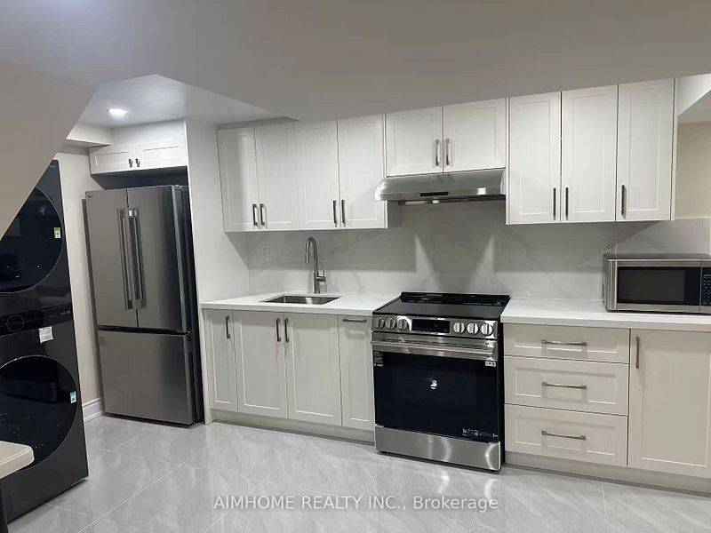 Toronto E10, ON M1C 1A7,1385 Military TRL #BSMT ROOM 2