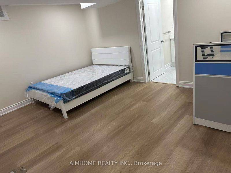 Toronto E10, ON M1C 1A7,1385 Military TRL #BSMT ROOM 2