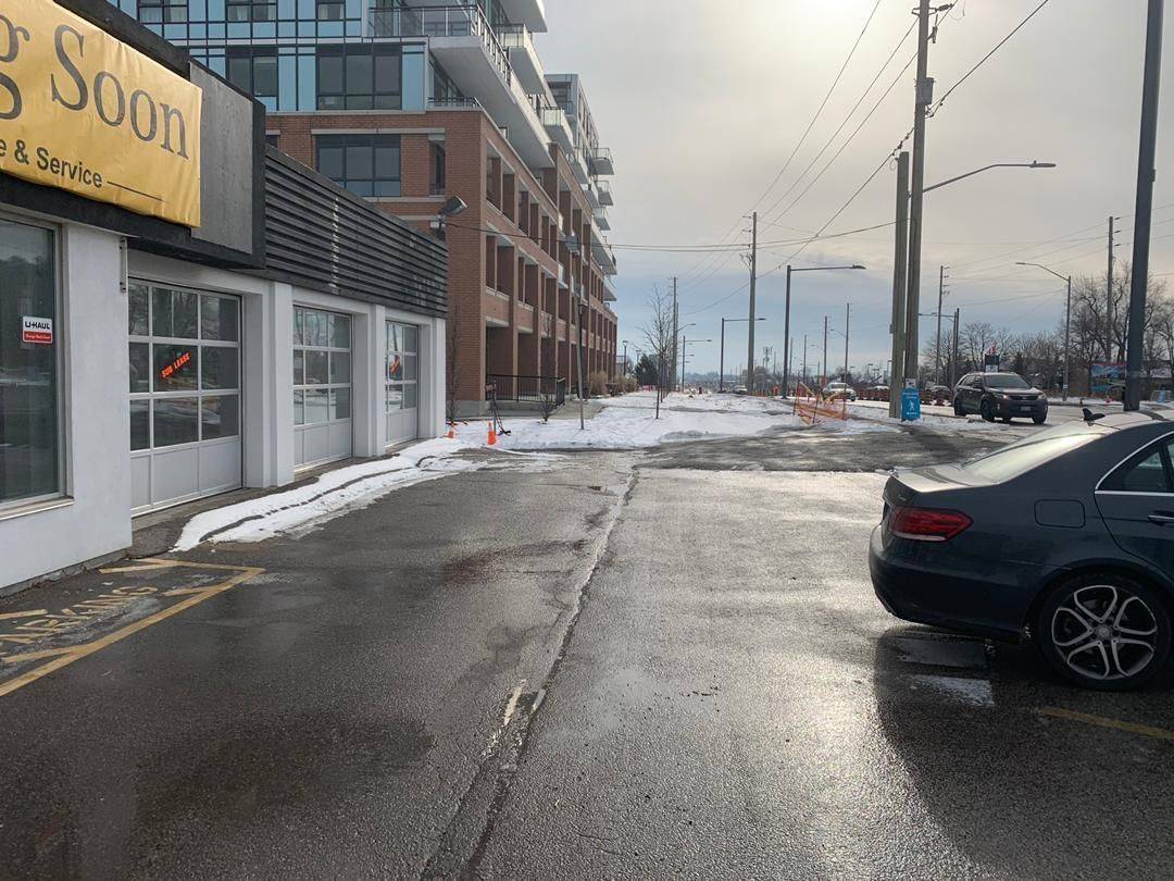 Richmond Hill, ON L4E 3N8,11623 Yonge ST #South