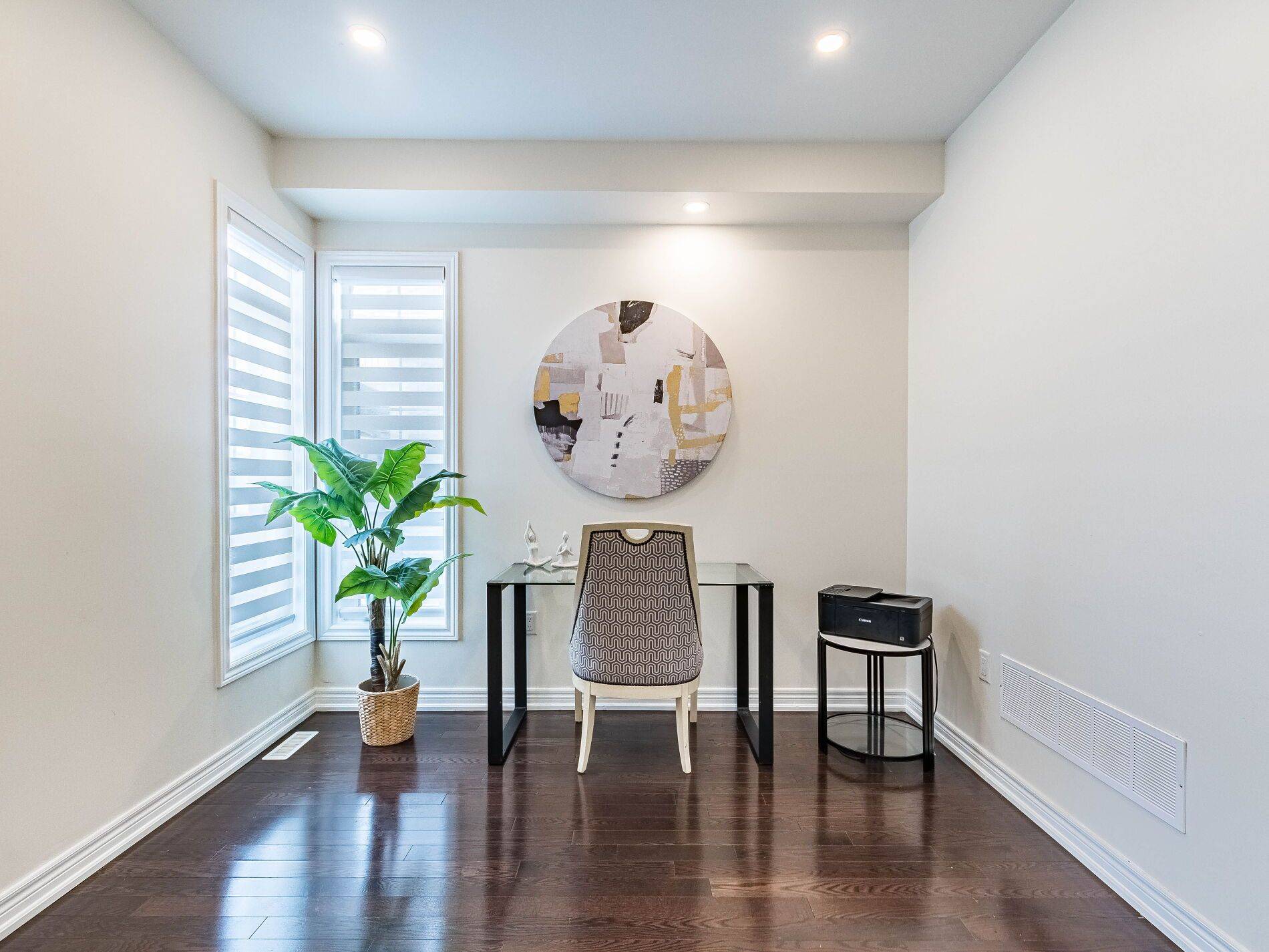 Brampton, ON L7A 5A7,520 Veterans DR