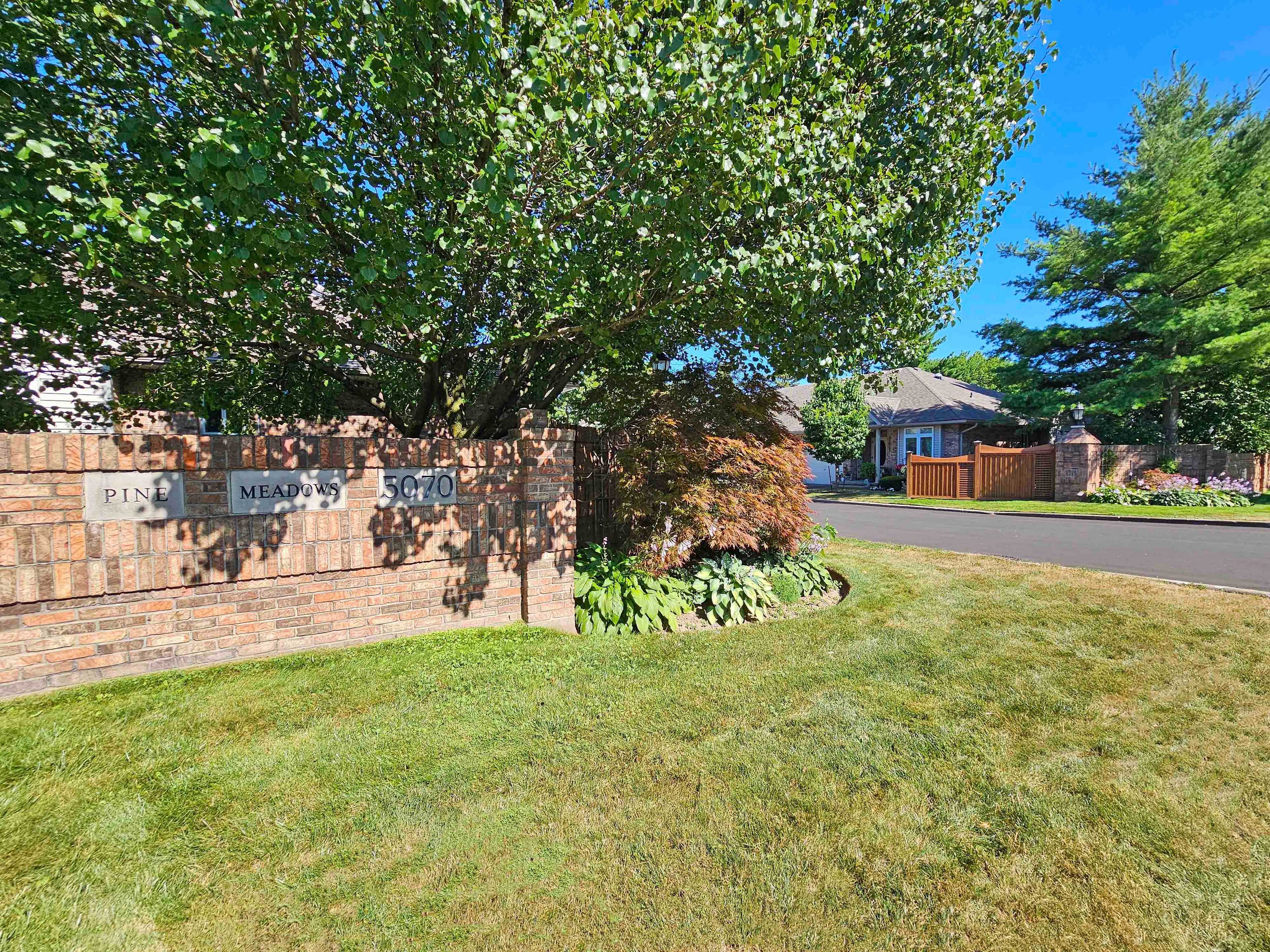 Niagara Falls, ON L2E 6E4,5070 drummond RD #28