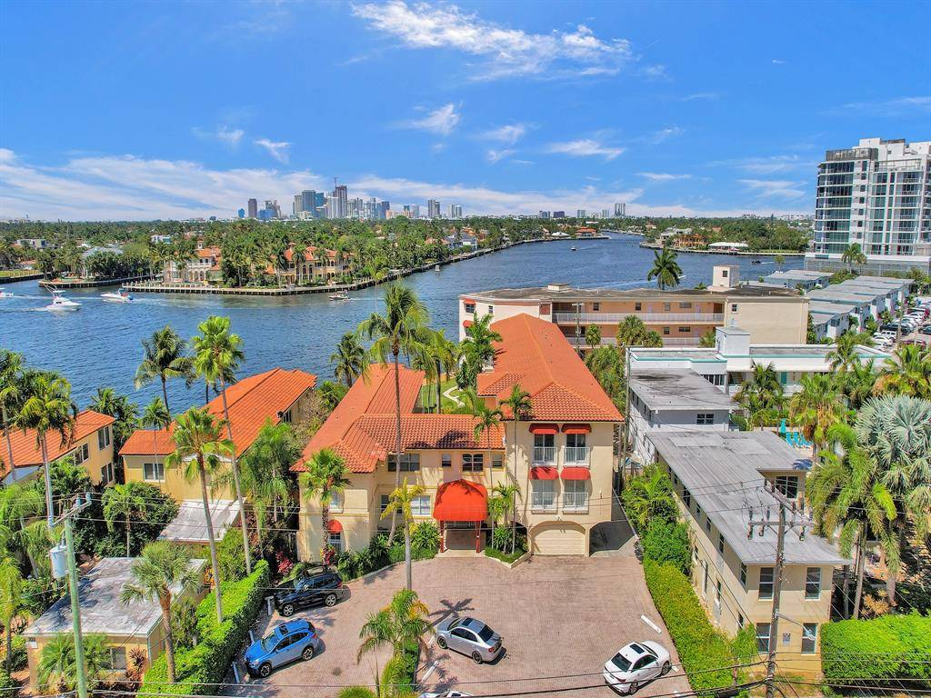 Fort Lauderdale, FL 33304,341 N Birch Rd #415