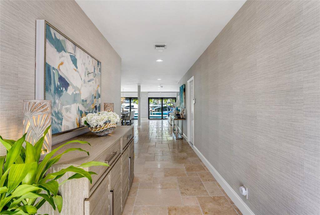 Lighthouse Point, FL 33064,2541 NE 48th St