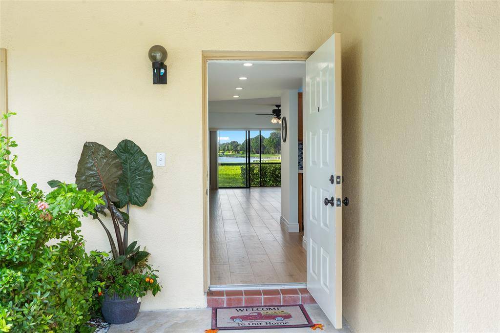 Delray Beach, FL 33445,2900 SW 22nd Cir #221E