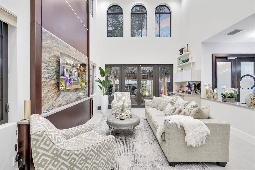 Fort Lauderdale, FL 33301,1404 SE 2nd Ct