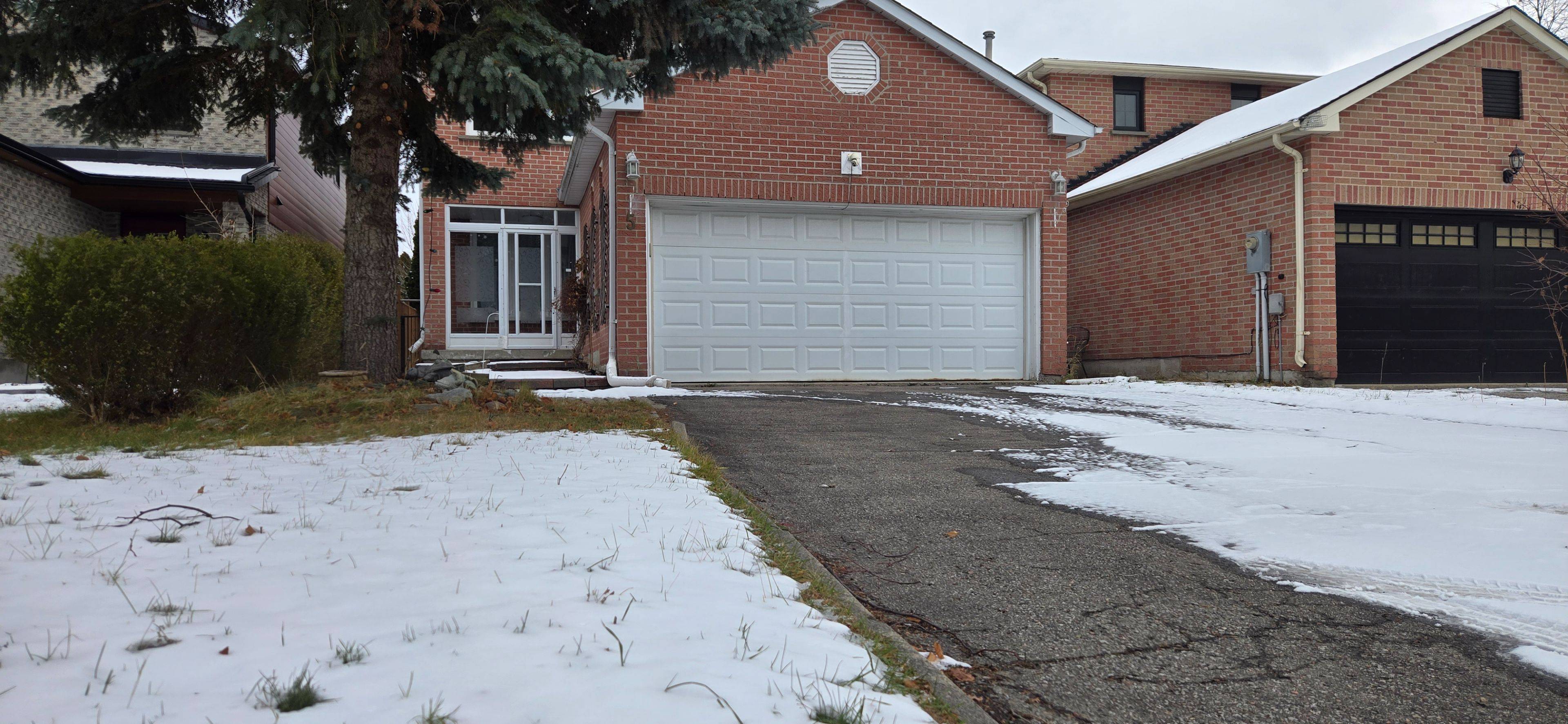 Richmond Hill, ON L4C 8J8,5 Constellation CRES
