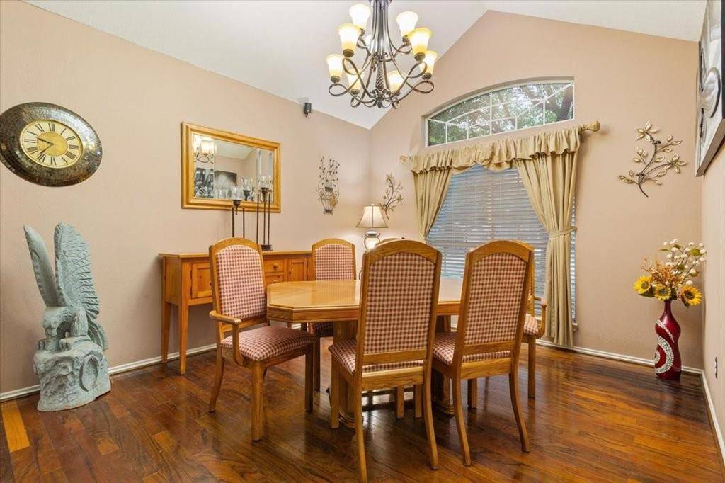 Mcgregor, TX 76657,848 Country Lane