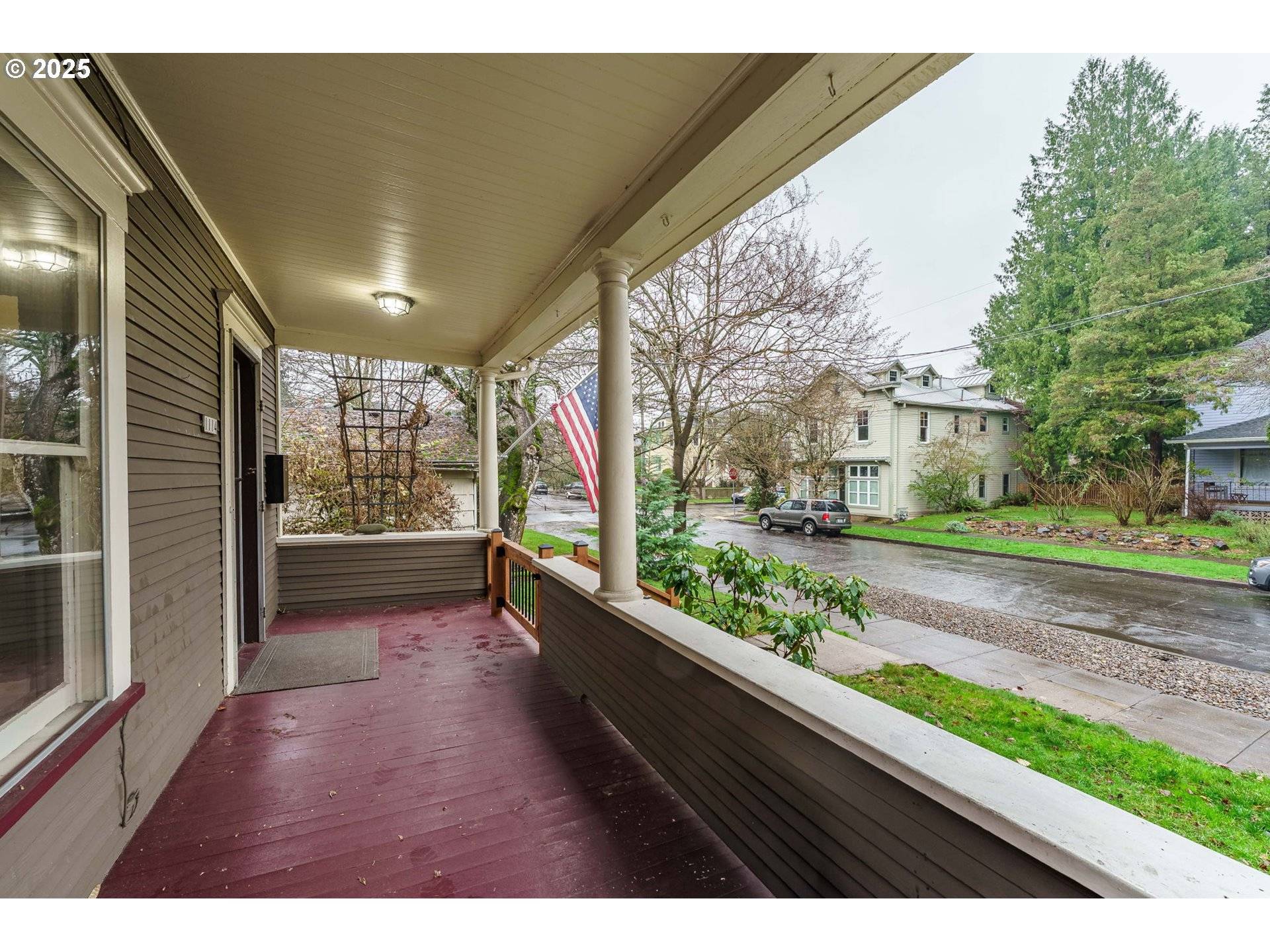 Portland, OR 97202,1114 SE MALDEN ST