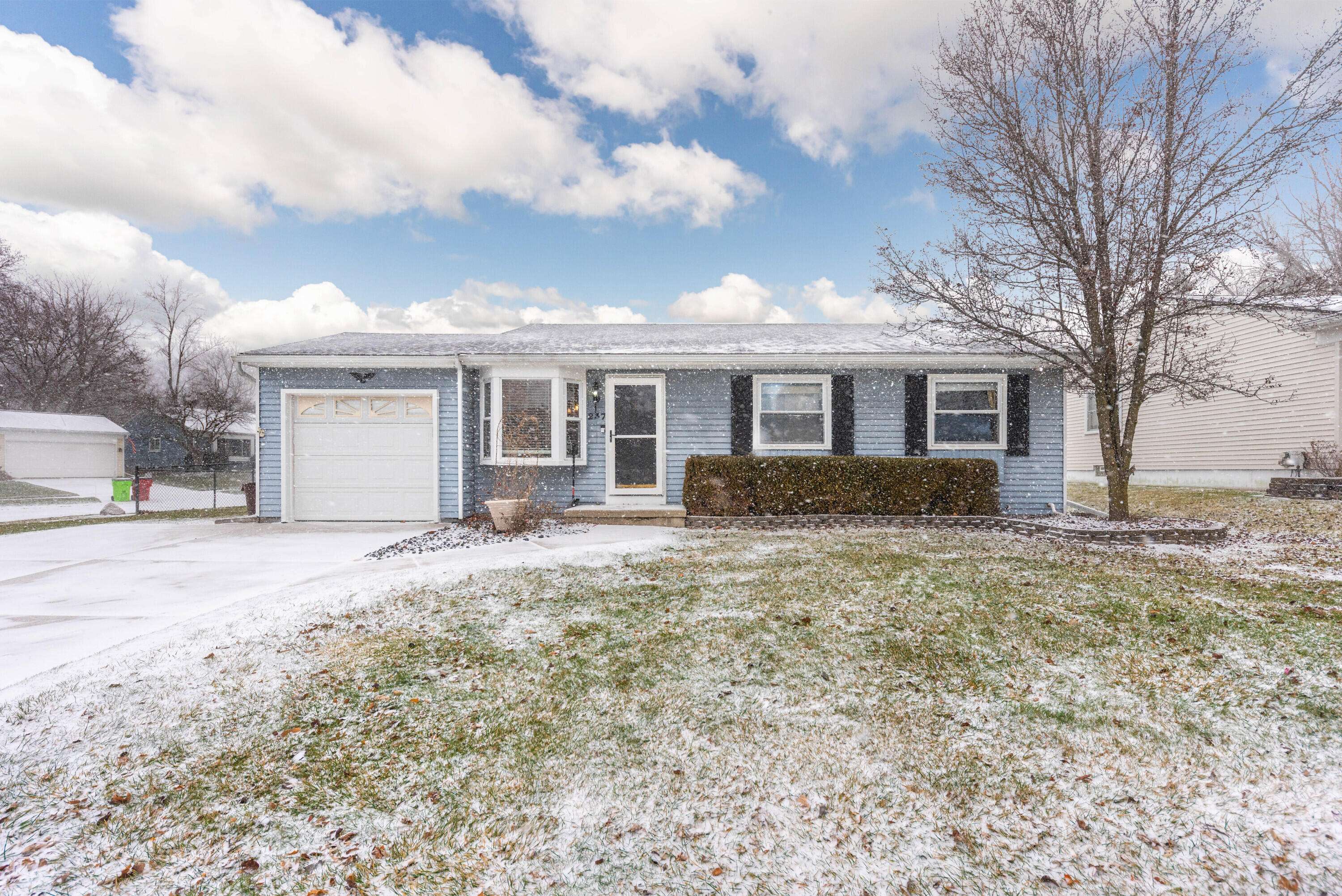 South Lyon, MI 48178,237 Winchester ST