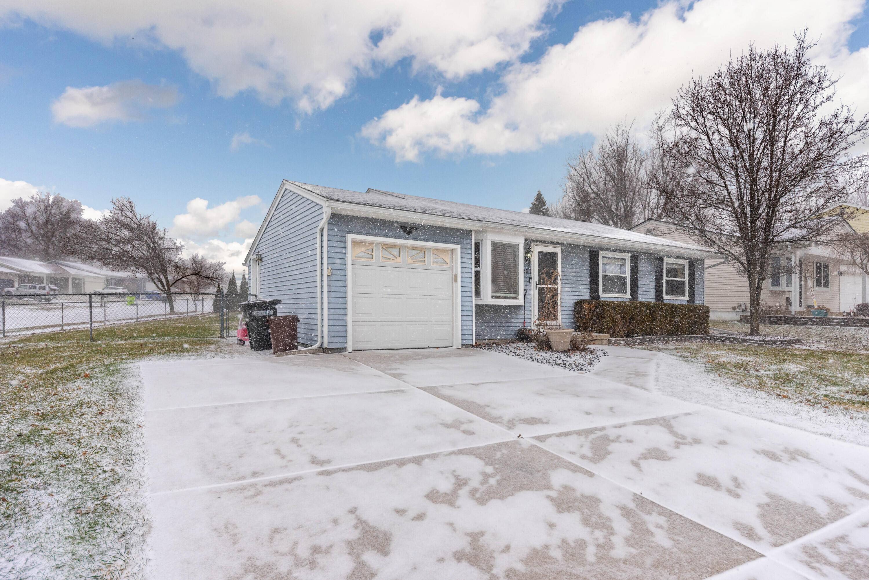 South Lyon, MI 48178,237 Winchester ST