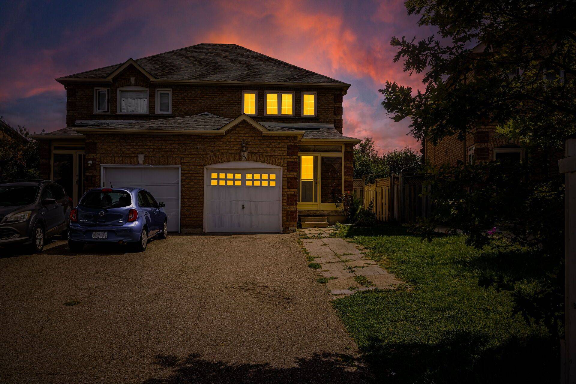 Brampton, ON L6Y 5B2,39 Caruso DR