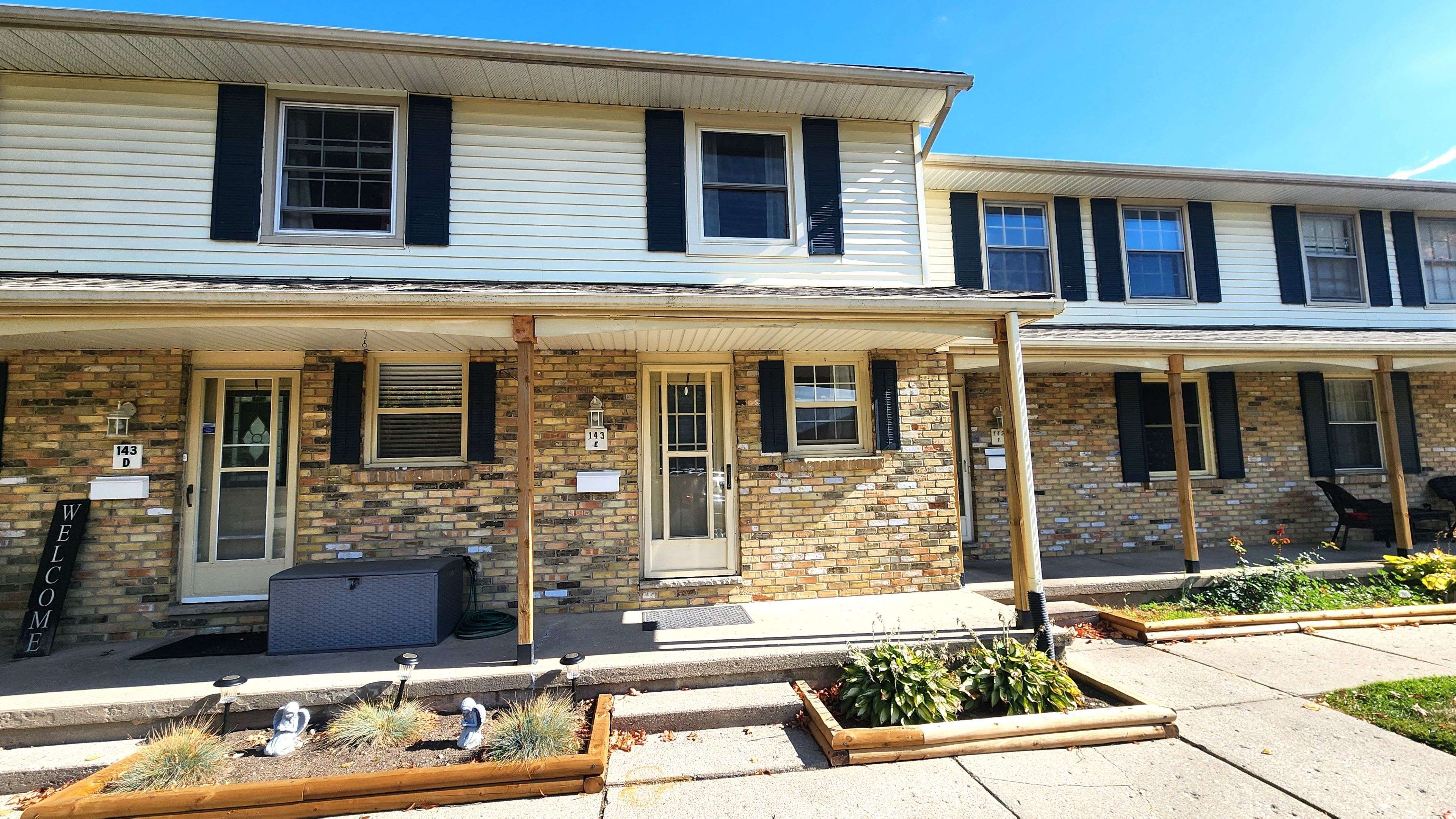 London East, ON N5V 1J6,143 Wellesley CRES #E