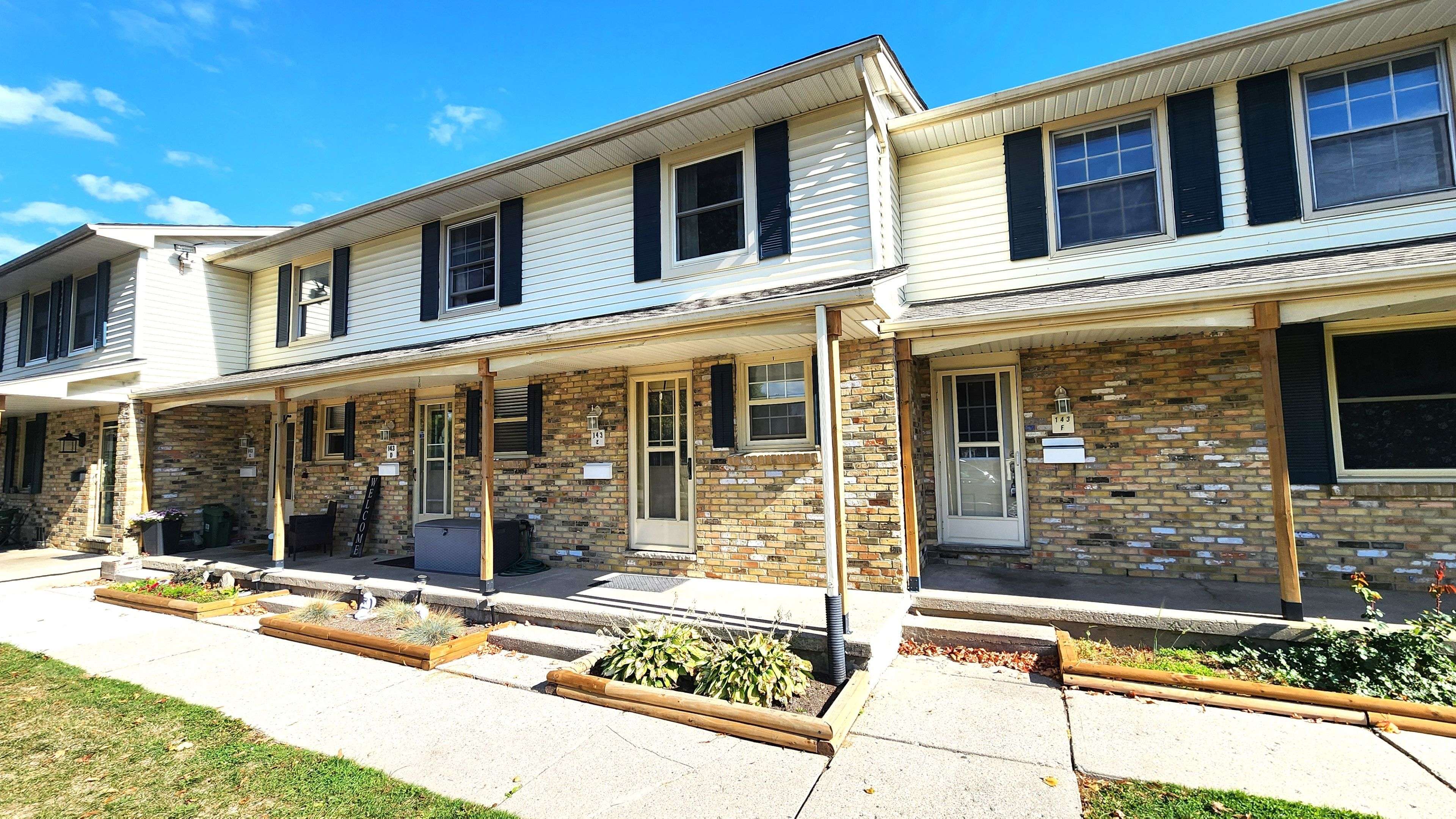 London East, ON N5V 1J6,143 Wellesley CRES #E