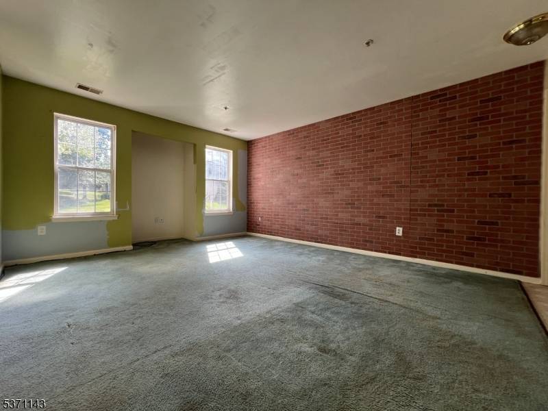 Lopatcong Twp., NJ 08886,88 Overlook Dr