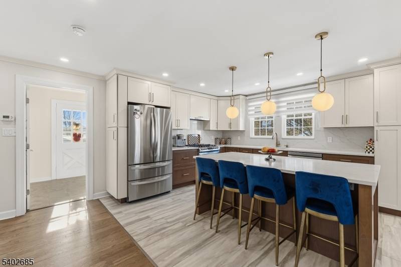 Clifton City, NJ 07011,48 Hobart Pl. Apt 2 #2