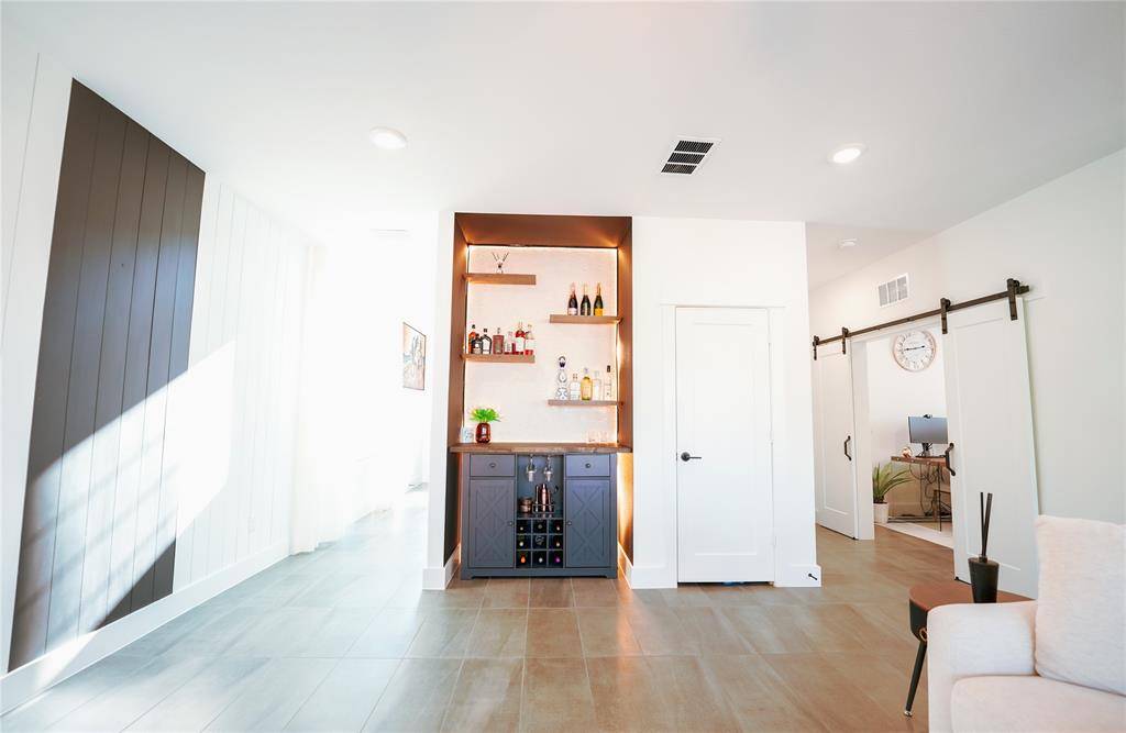 Dallas, TX 75228,7557 Donnelly Avenue