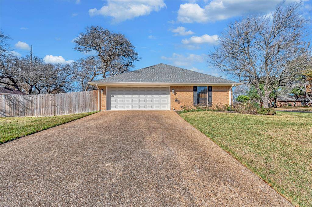 Woodway, TX 76712,300 Trailview Drive