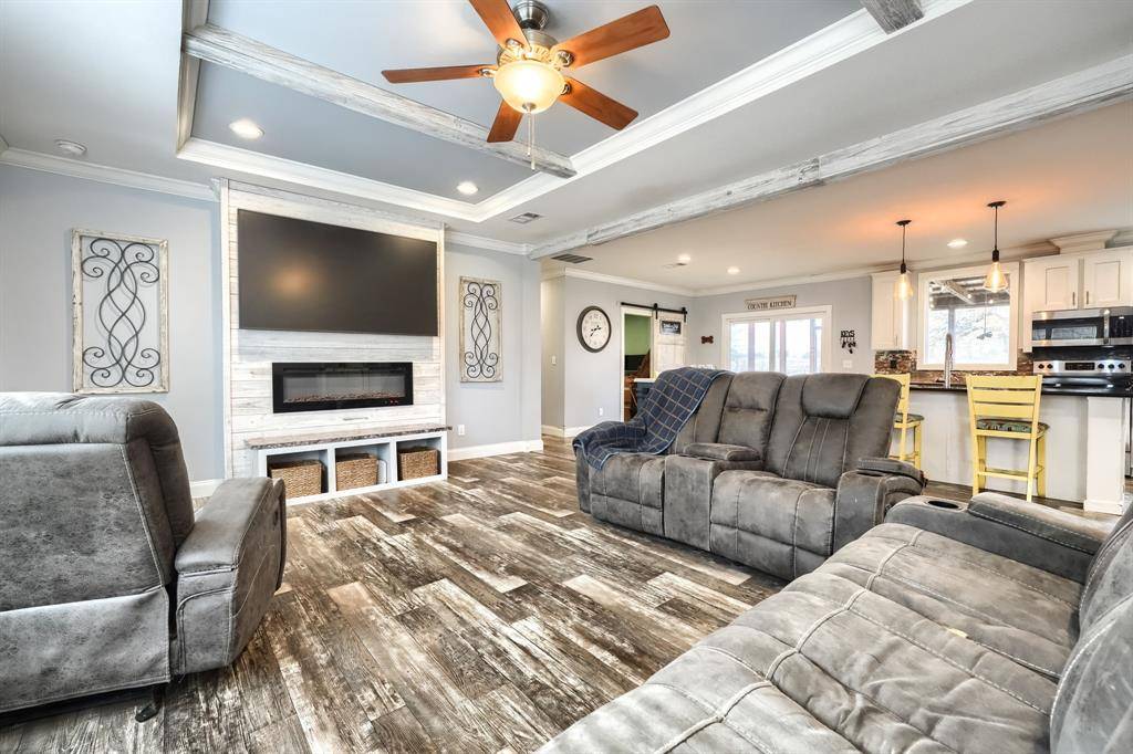 Point, TX 75472,575 State Highway 276