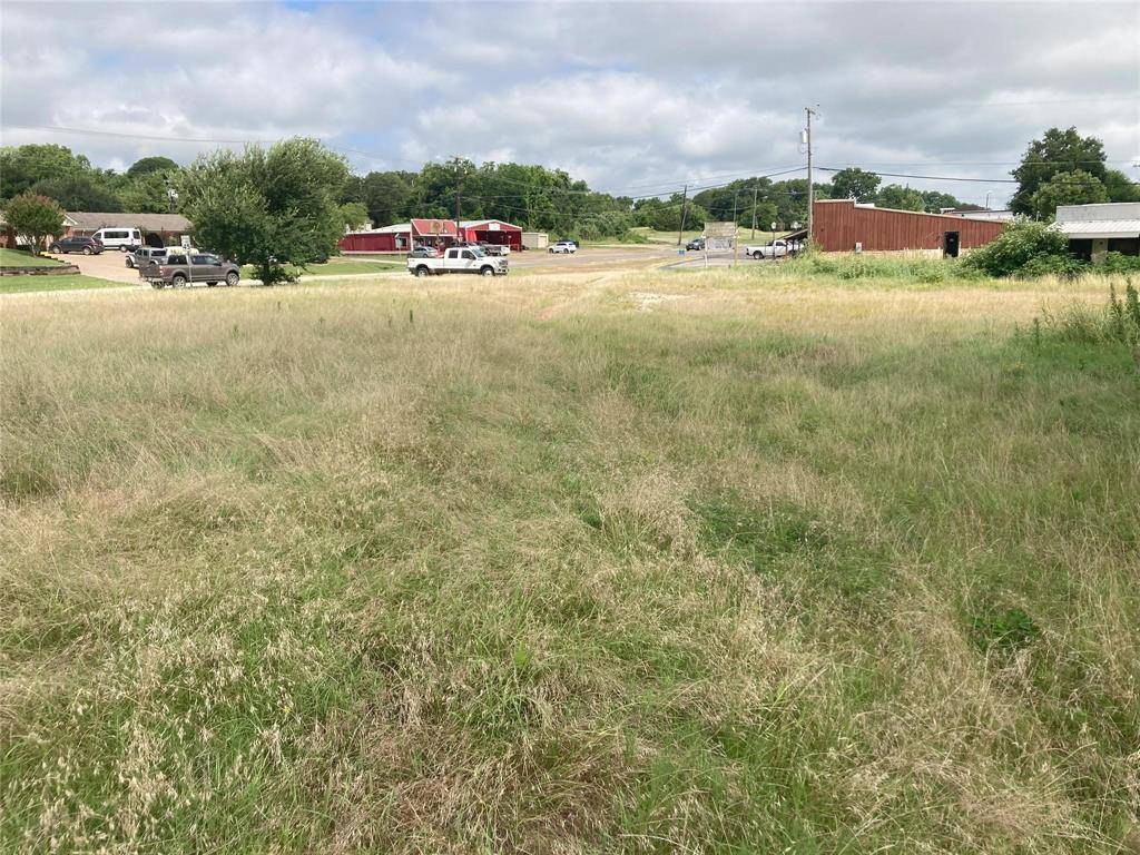 Alvarado, TX 76009,100 N Parkway Drive