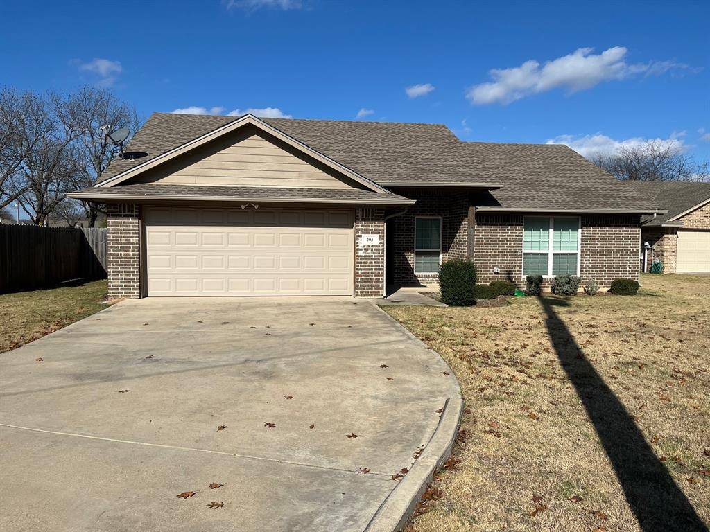 Rio Vista, TX 76093,203 E Border Street