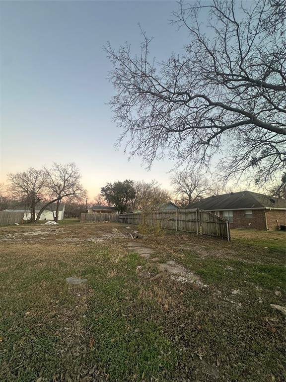 Gainesville, TX 76240,606 Mill Street
