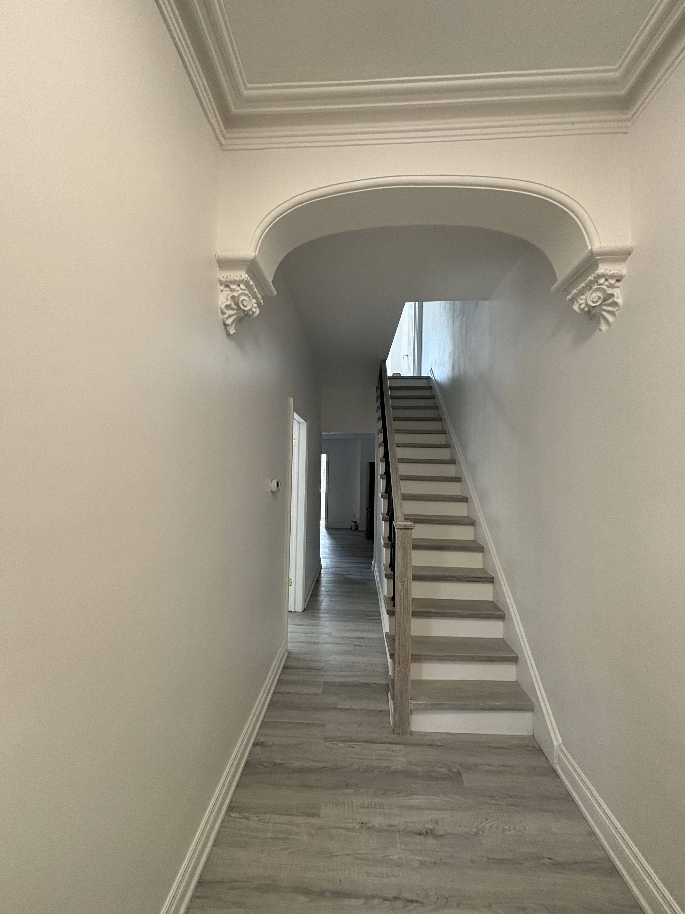 Toronto C01, ON M6G 2Y6,262 clinton ST #201