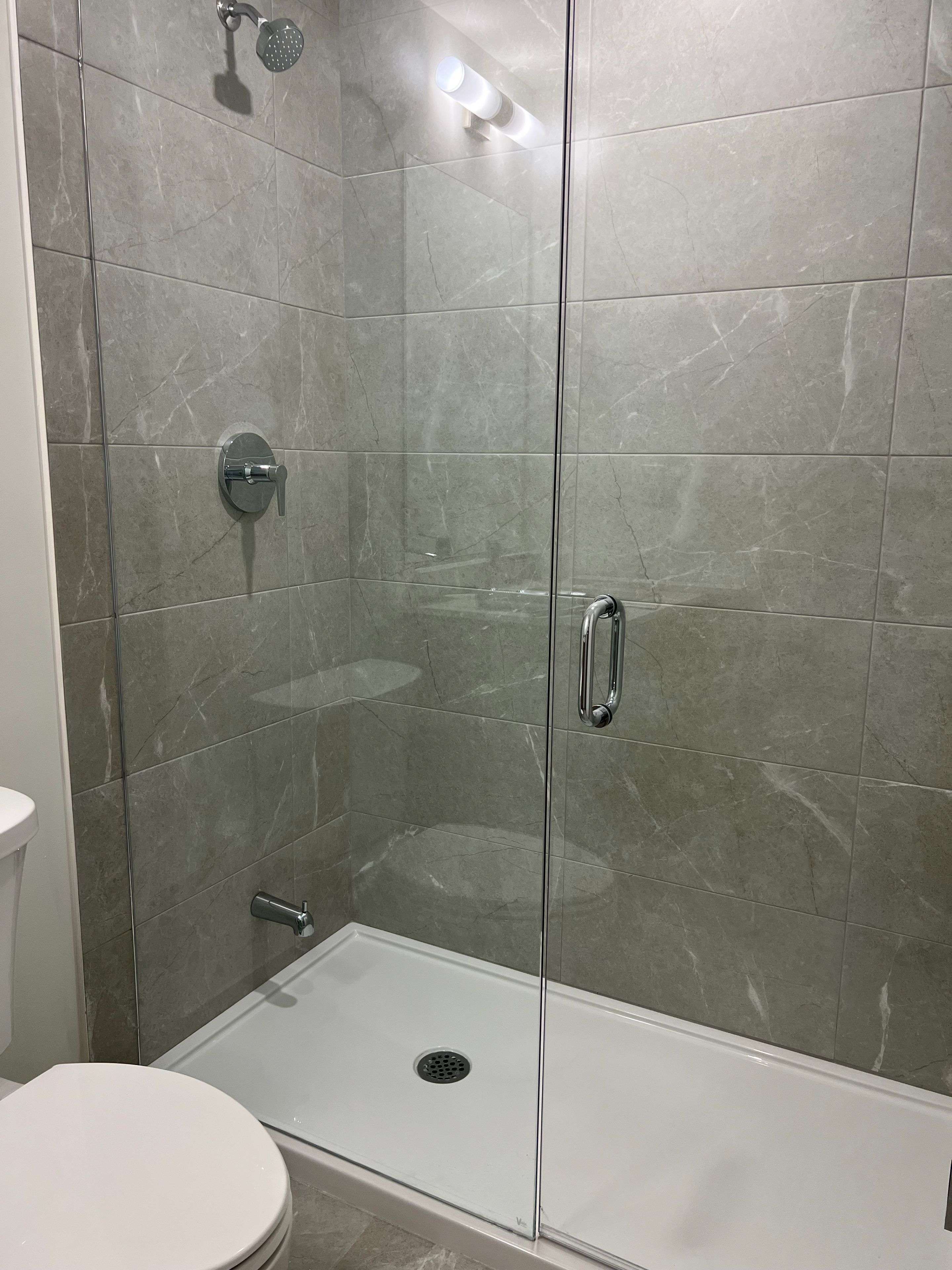 Richmond Hill, ON L4S 0N1,9 Steckley House LN #501